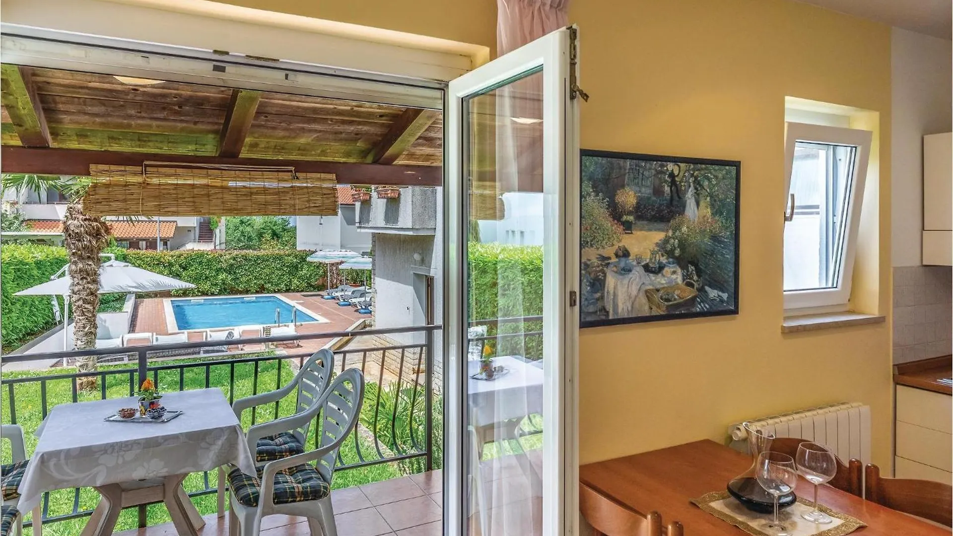 2 Bedroom Amazing Home In Πόρετς Σπίτι διακοπών